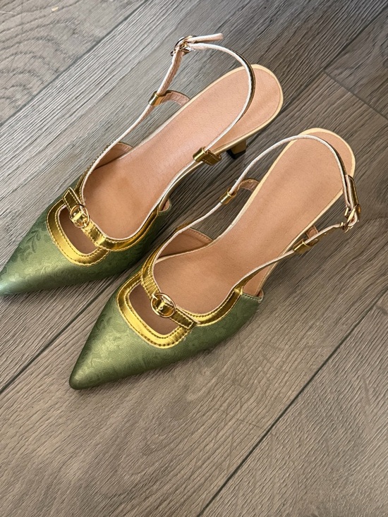 no name Shoes - Green Satin Pointed Toe Slingback Heels with Gold Trim